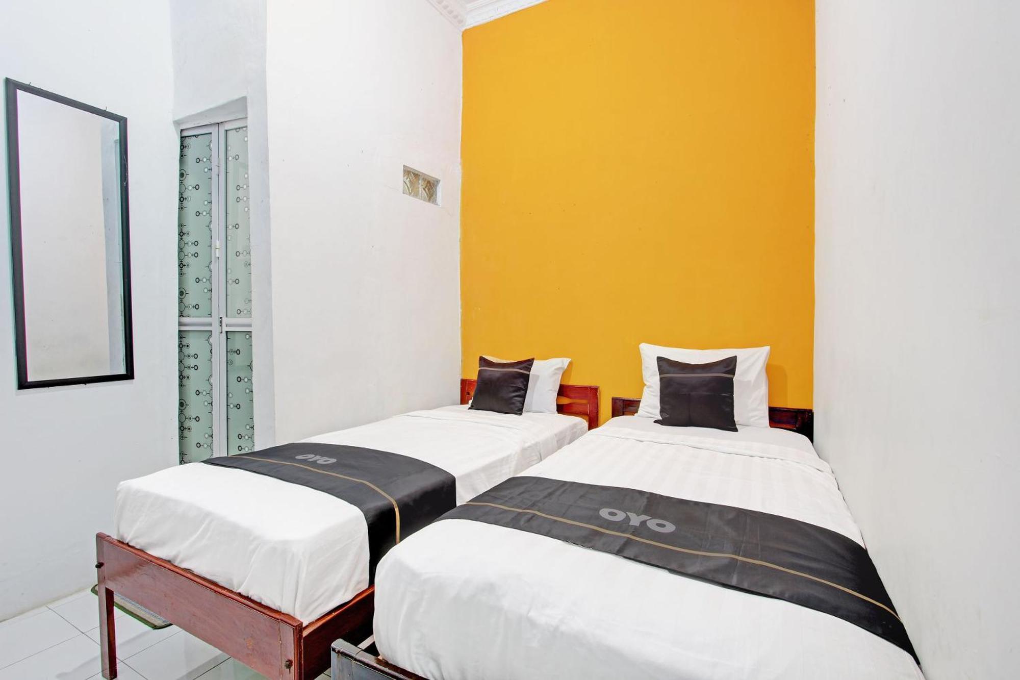 Capital O 92929 Hotel New Tirta Kencana Syariah Tegal  Extérieur photo