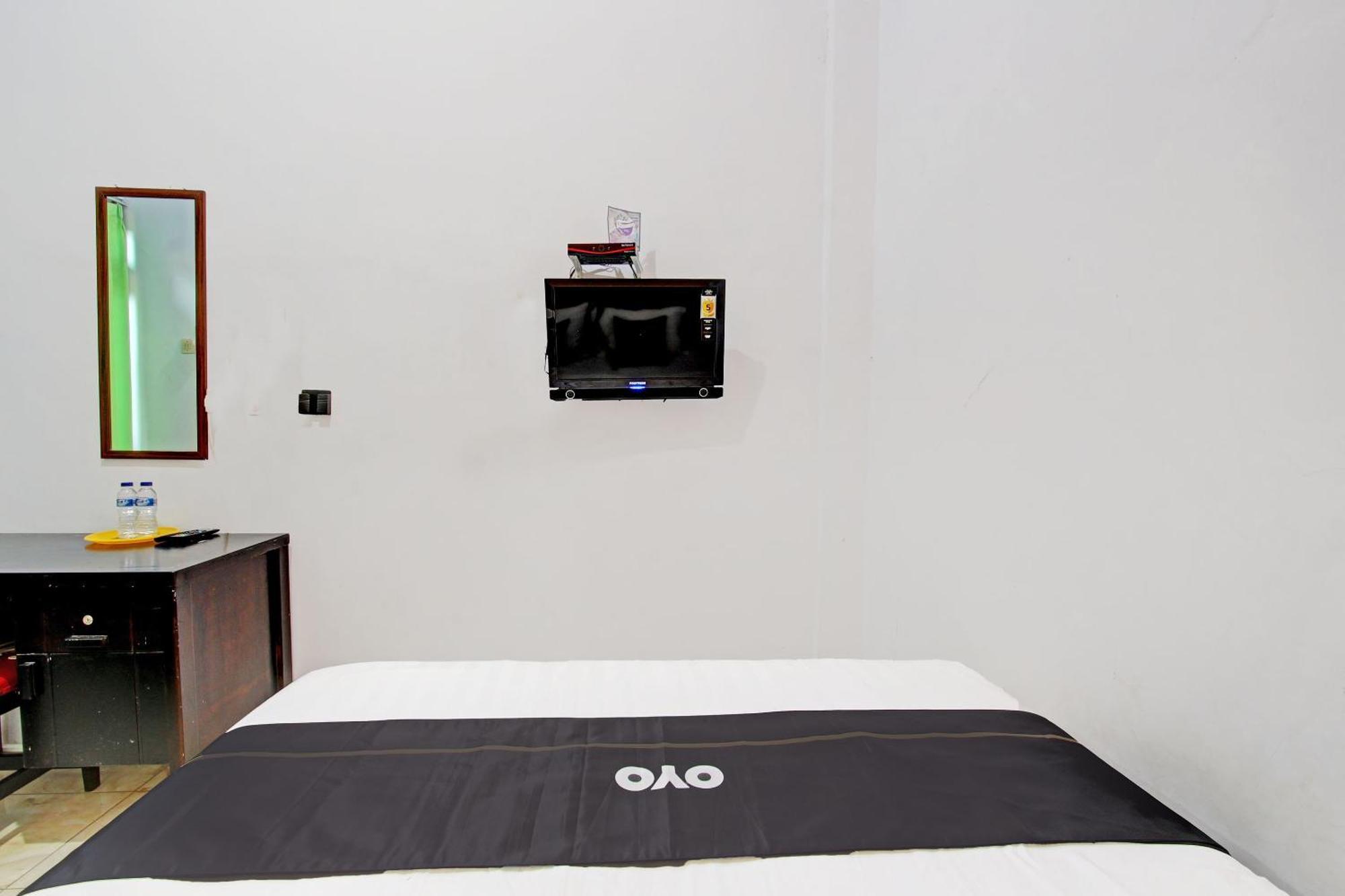 Capital O 92929 Hotel New Tirta Kencana Syariah Tegal  Extérieur photo
