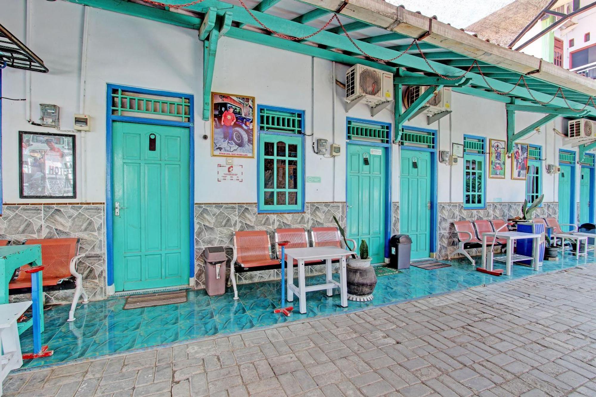 Capital O 92929 Hotel New Tirta Kencana Syariah Tegal  Extérieur photo