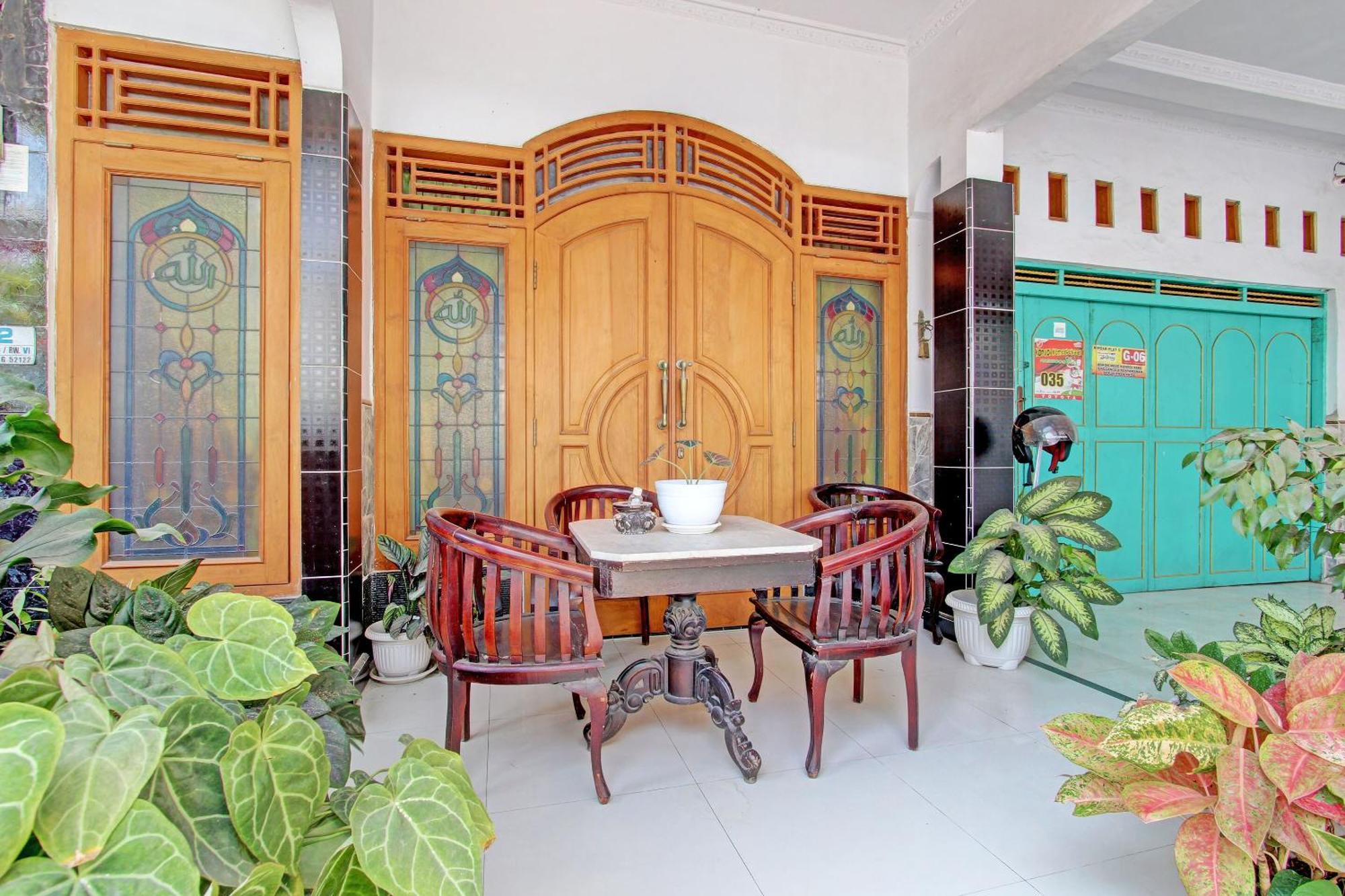 Capital O 92929 Hotel New Tirta Kencana Syariah Tegal  Extérieur photo