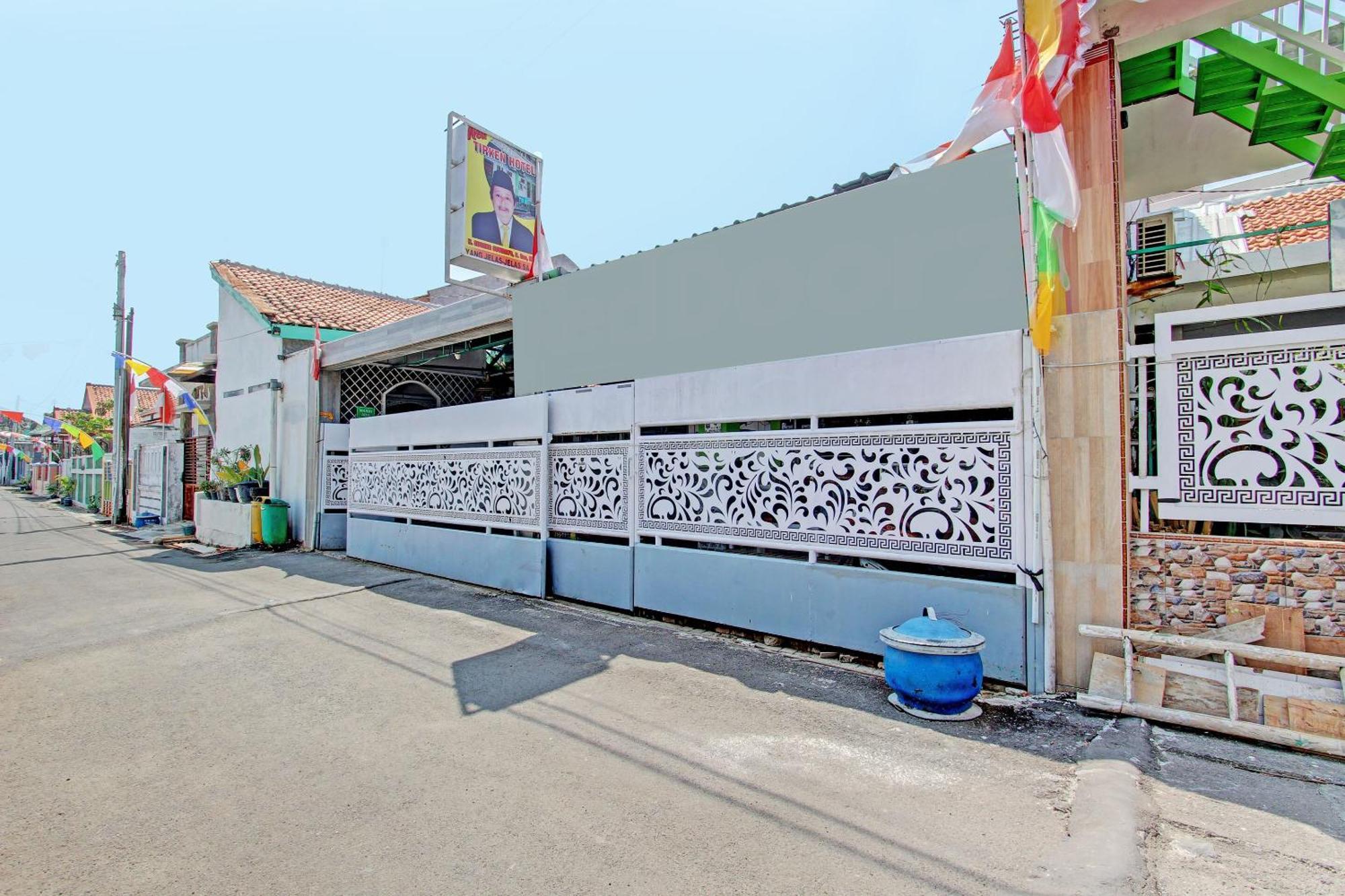 Capital O 92929 Hotel New Tirta Kencana Syariah Tegal  Extérieur photo